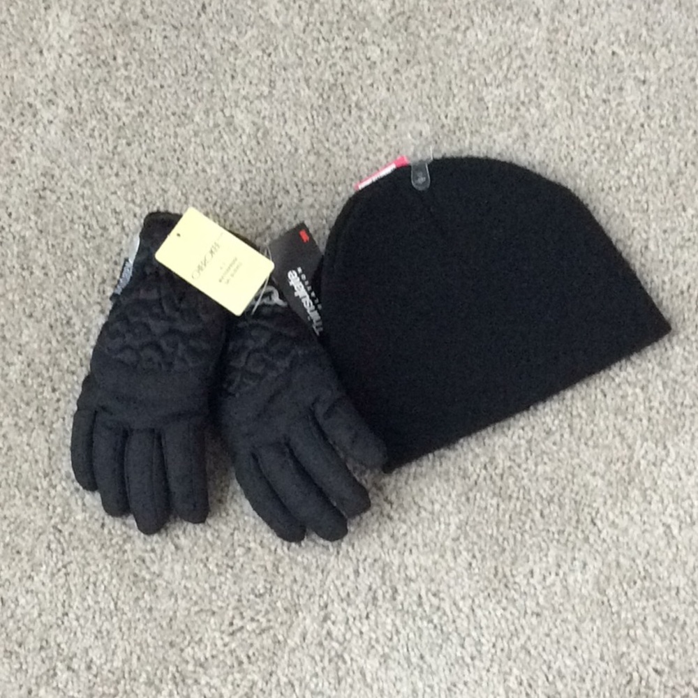Girls water proof  ski gloves and hat